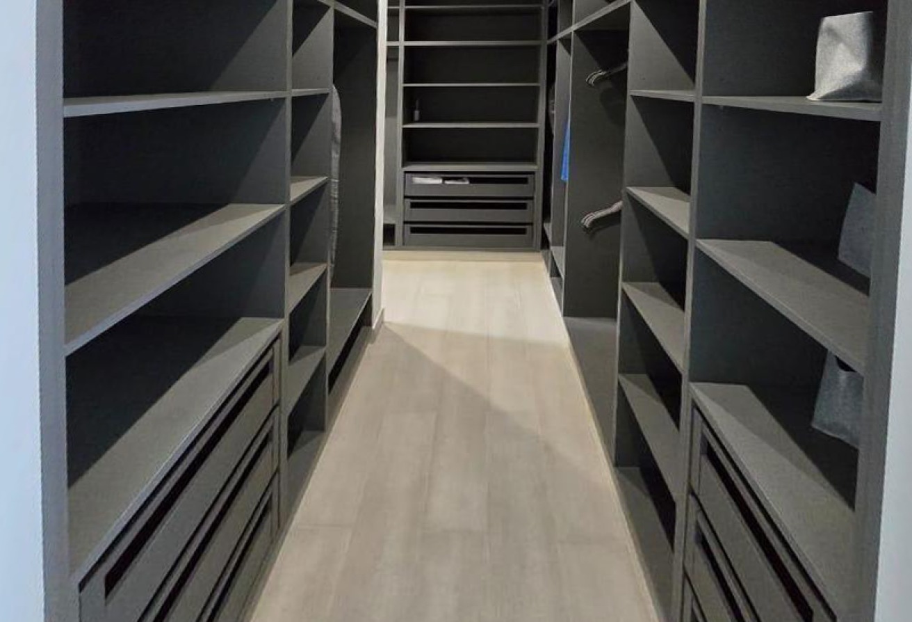 Brand New l Corner Unit l Smart Home