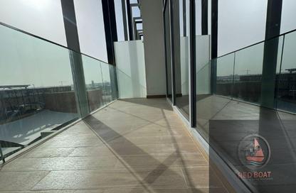 Apartment - 2 - 3 for rent in Oasis 2 - Oasis Residences - Masdar City - Abu Dhabi