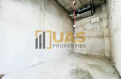 Shop - Studio for rent in Al Nasr Central Building - Oud Metha - Bur Dubai - Dubai