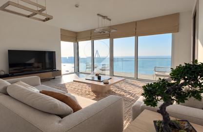Apartment - 3 - 5 for rent in La Vie - Jumeirah Beach Residence - Dubai