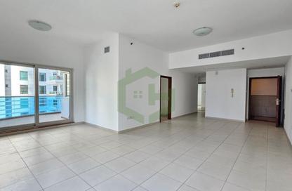 Apartment - 2 Bedrooms - 3 Bathrooms for rent in Cascades Tower - Dubai Marina - Dubai