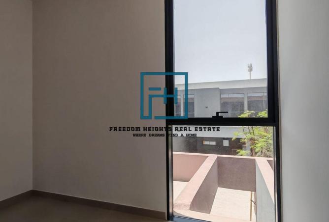 84082256 - Property Image 3