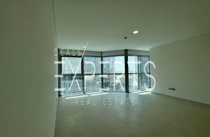 شقة - 3 غرف نوم - 4 حمامات للايجار في أبراج راديانت فيوز - مدينة الأضواء - جزيرة الريم - أبوظبي شقة - 3 غرف نوم - 4 حمامات للايجار في أبراج راديانت فيوز - مدينة الأضواء - جزيرة الريم - أبوظبي