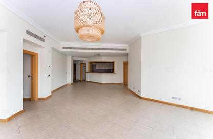 Apartment - 3 - 4 for rent in Al Nabat - Shoreline Apartments - Palm Jumeirah - Dubai