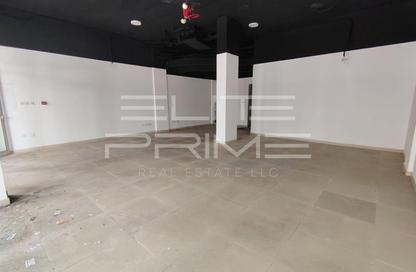 Shop - Studio - 1 Bathroom for rent in Building Y03 - England Cluster - International City - Dubai Shop - Studio - 1 Bathroom for rent in Building Y03 - England Cluster - International City - Dubai