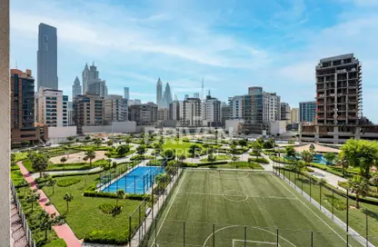 شقة - 2 غرف نوم - 3 حمامات للايجار في ياسمين هوز - جميرا جاردن سيتي - السطوة - دبي