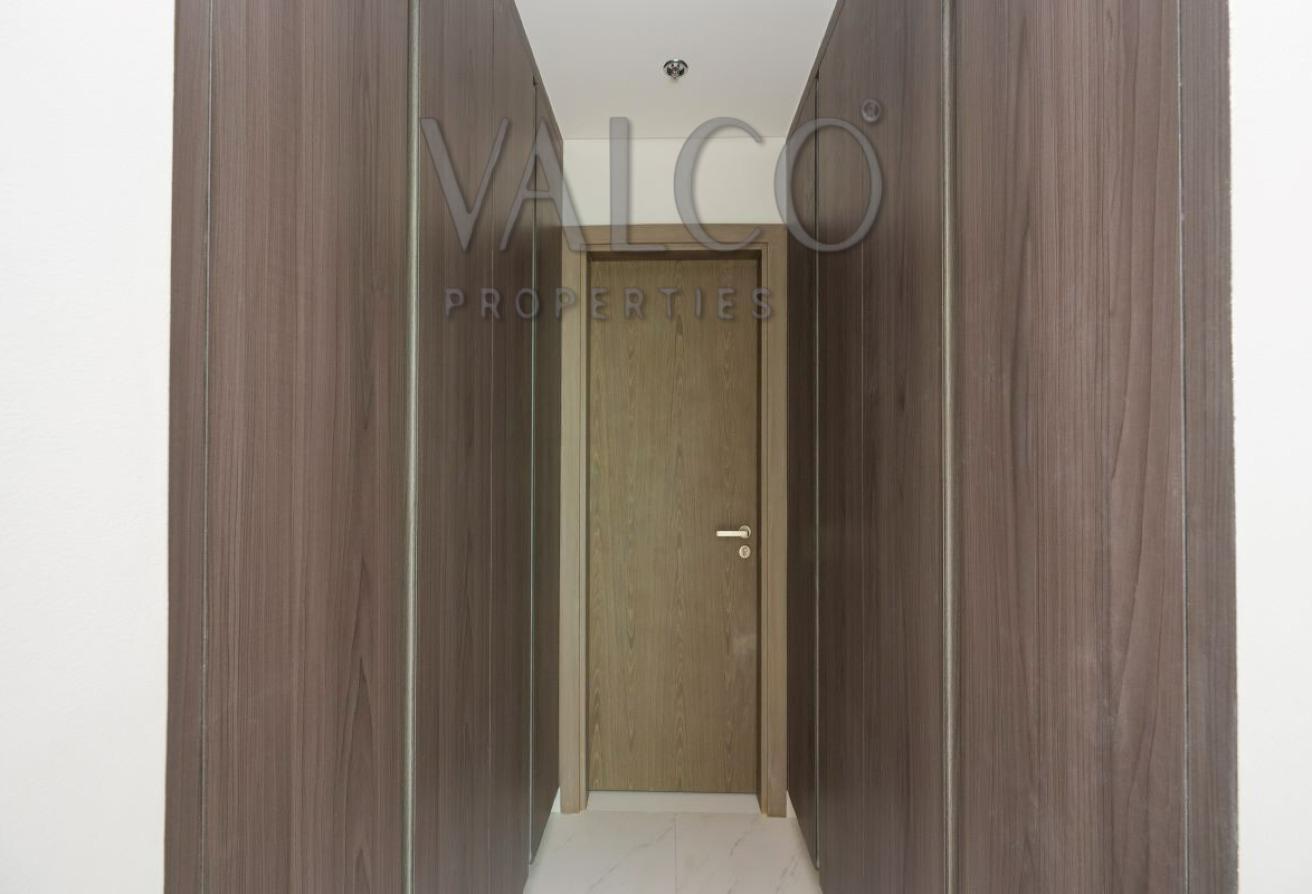 Corner Unit | 4th floor | Lagoon View photo 9