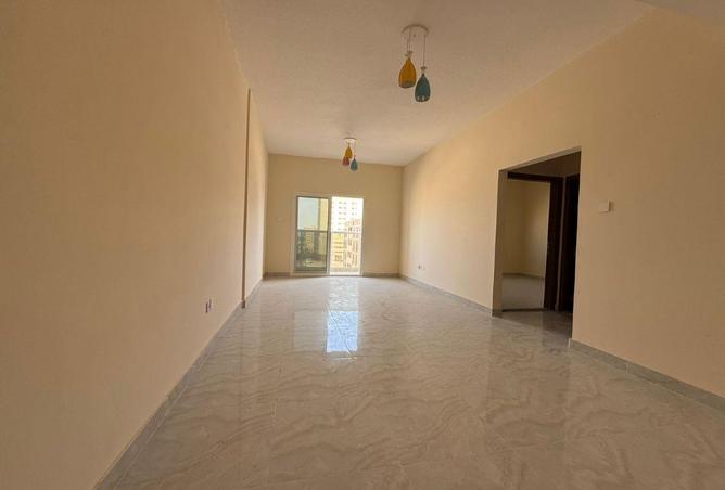 82390855 - الصورة الرئيسية للعقار