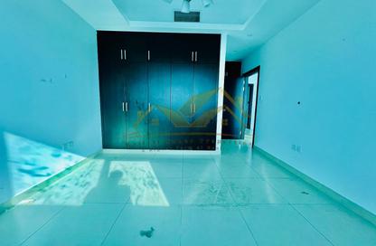 Apartment - 1 Bedroom - 2 Bathrooms for rent in Jumeirah Garden City - Al Satwa - Dubai