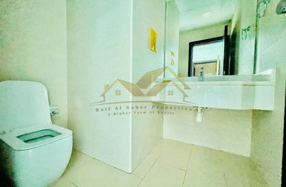 Apartment - 1 Bedroom - 2 Bathrooms for rent in Jumeirah Garden City - Al Satwa - Dubai