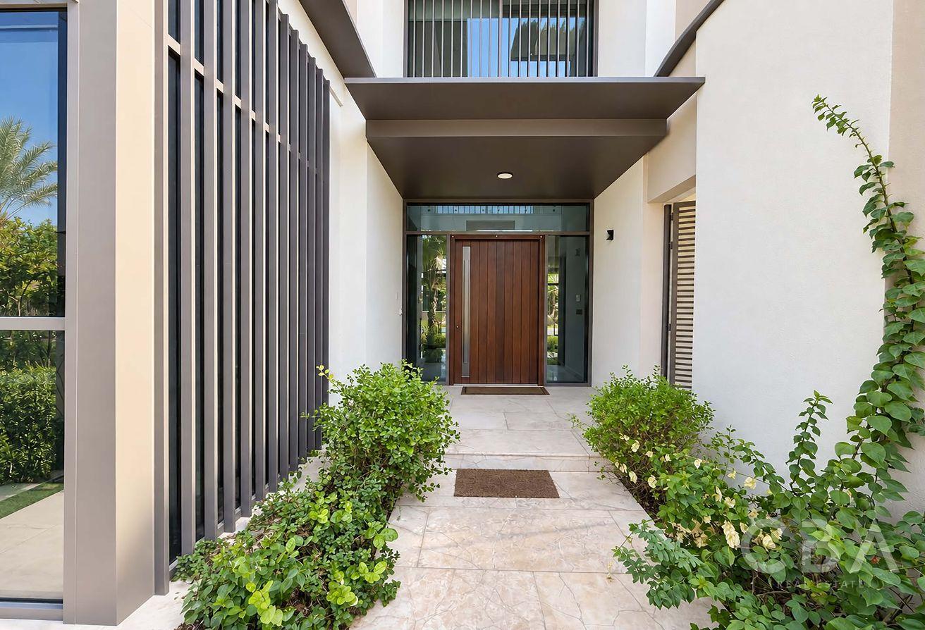 Private Pool | Park Backing | Ready to Move In photo 28