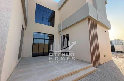 Villa - 4 - 5 for rent in Al Athbah - Wadi Al Amardi - Dubai Villa - 4 - 5 for rent in Al Athbah - Wadi Al Amardi - Dubai