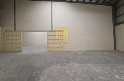 Warehouse - Studio - 1 for rent in Dubai Investment Park 1 (DIP 1) - Dubai Investment Park (DIP) - Dubai Warehouse - Studio - 1 for rent in Dubai Investment Park 1 (DIP 1) - Dubai Investment Park (DIP) - Dubai