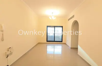 شقة - غرفة نوم - 1 حمام للايجار في مبنى منخول - منخول - بر دبي - دبي