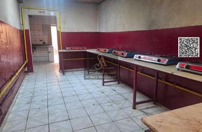 Labor Camp - Studio - 7+ for rent in Industrial Area 5 - Sharjah Industrial Area - Sharjah