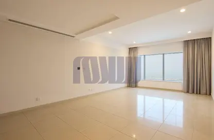 شقة - 2 غرف نوم - 3 حمامات للايجار في المركز المالي برج السلام - شارع الشيخ زايد - دبي