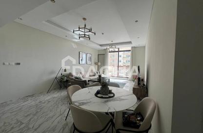 Apartment - 2 Bedrooms - 4 Bathrooms for rent in Avenue Residence 4 - Avenue Residence - Al Furjan - Dubai