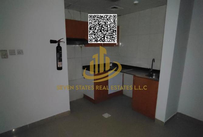 65193082 - Property Image 3