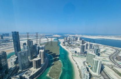 Apartment - 4 - 5 for rent in Sky Tower - Shams Abu Dhabi - Al Reem Island - Abu Dhabi Apartment - 4 - 5 for rent in Sky Tower - Shams Abu Dhabi - Al Reem Island - Abu Dhabi