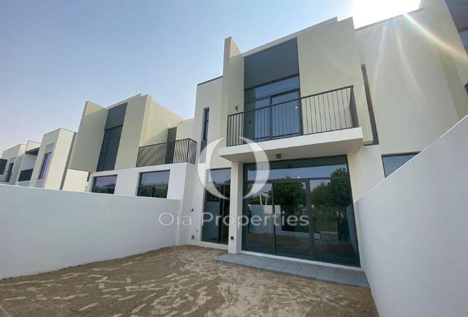 3BR + Maid Villa Direct Pool View & Private Garden photo 2