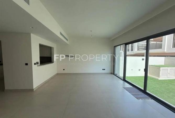 130206155 - Property Main Image
