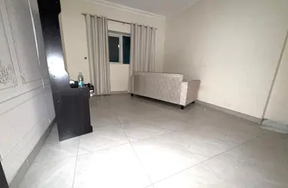 شقة - 2 غرف نوم - 2 حمامات للايجار في المجاز 2 - المجاز - الشارقة