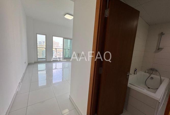 130220001 - Property Image 3
