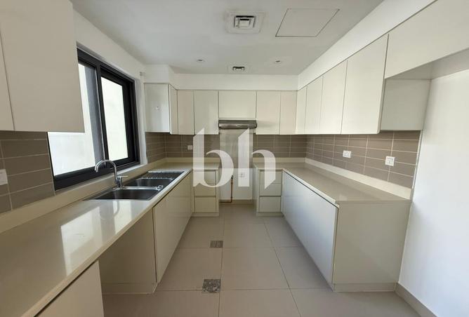 83242601 - صورة العقار 3