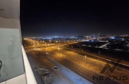 Apartment - Studio - 1 for rent in Carson A - Carson - Damac Hills - Dubai