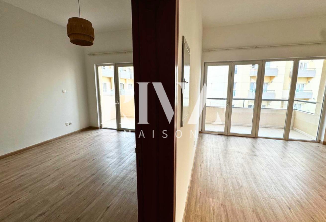 Well Maintained Apt | Sandoval Garden 1 | JVC photo 8