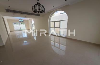 Villa - 4 Bedrooms - 5 Bathrooms for rent in Jumeirah 3 Villas - Jumeirah 3 - Jumeirah - Dubai Villa - 4 Bedrooms - 5 Bathrooms for rent in Jumeirah 3 Villas - Jumeirah 3 - Jumeirah - Dubai