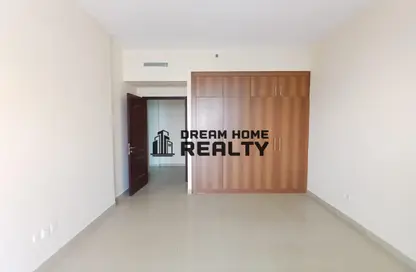 Apartment - 2 Bedrooms - 2 Bathrooms for rent in Queen Tower - Al Qasba - Sharjah