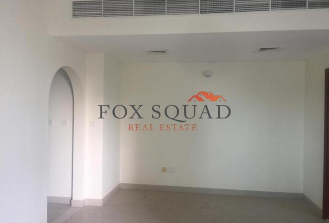 70690201 - Property Image 3