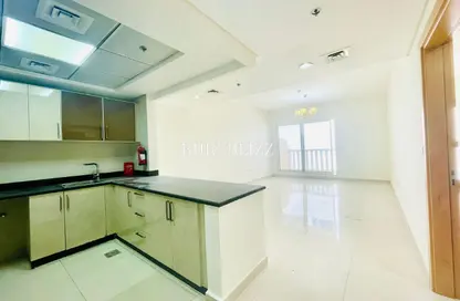 Apartment - 1 Bedroom - 2 Bathrooms for rent in Royal JVC Building - District 10 - Jumeirah Village Circle - Dubai