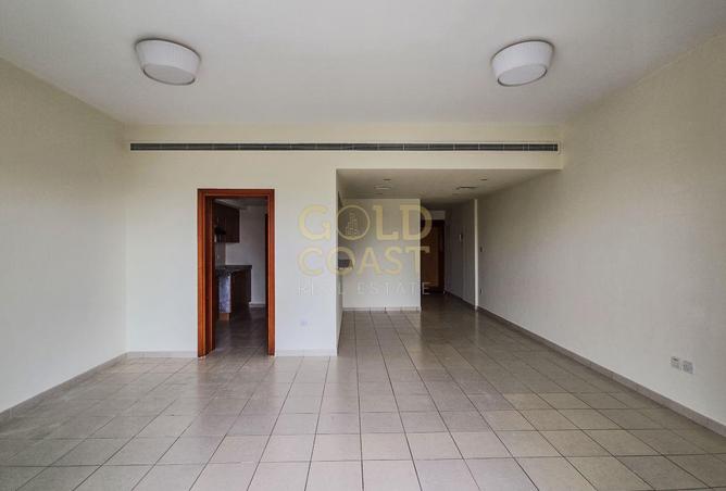 82384843 - Property Image 3