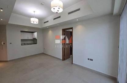 Apartment - 3 Bedrooms - 3 Bathrooms for rent in Dune Residency - District 17 - Jumeirah Village Circle - Dubai