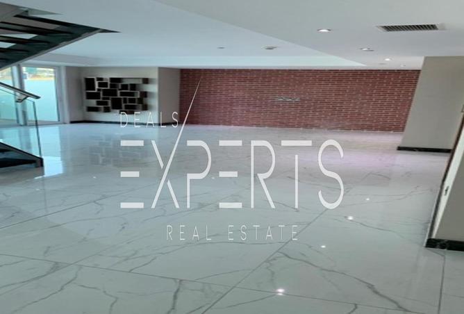 74234283 - Property Image 3