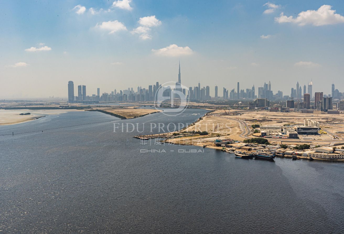 WATERFRONT LIVING | VACANT | HIGH FLOOR
