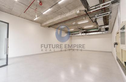 Shop - Studio - 1 for rent in Titanium Tower - Al Karama - Dubai Shop - Studio - 1 for rent in Titanium Tower - Al Karama - Dubai