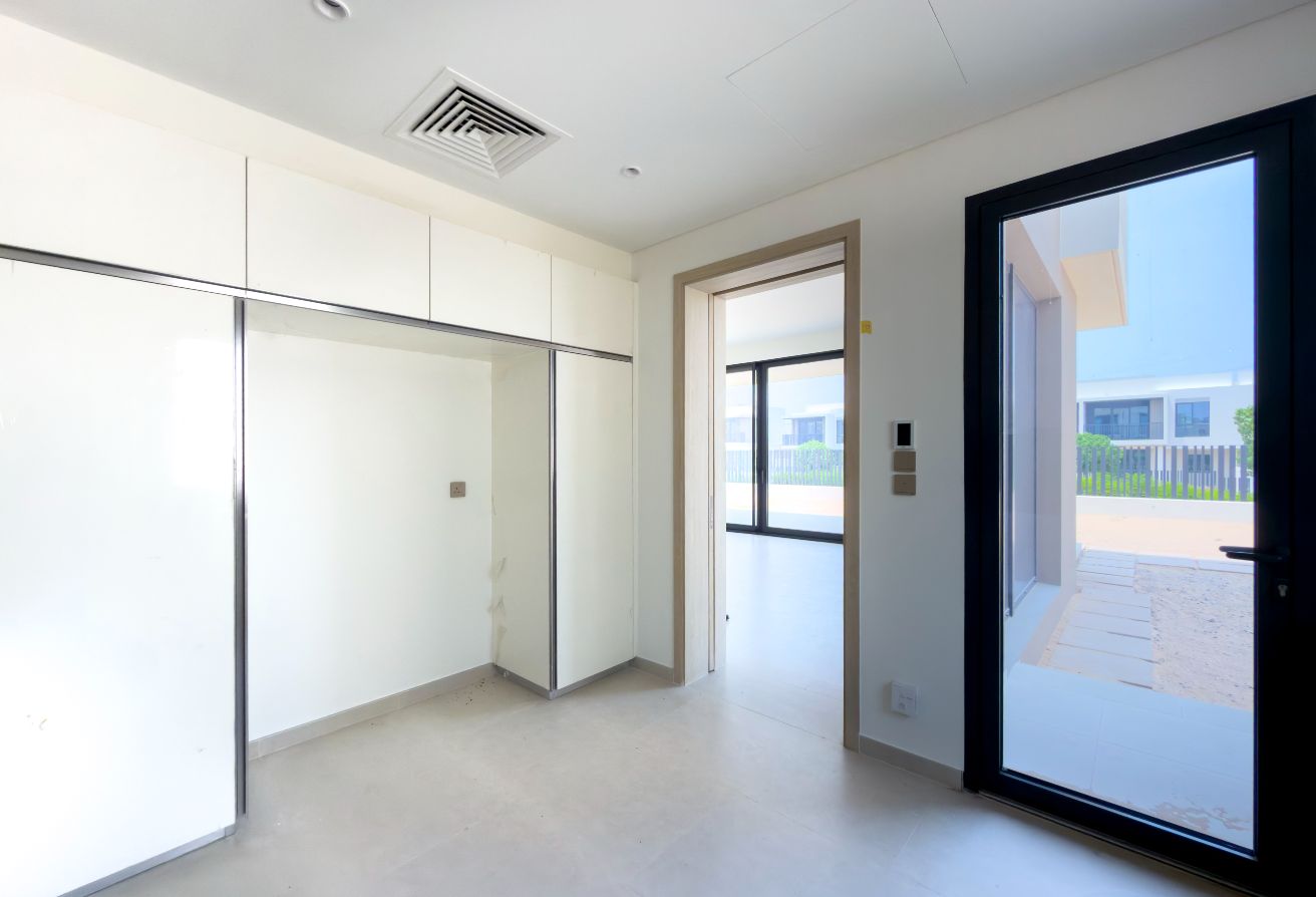 4 bedroom villa in Jebel Ali Village Villas, Jebel Ali: 8