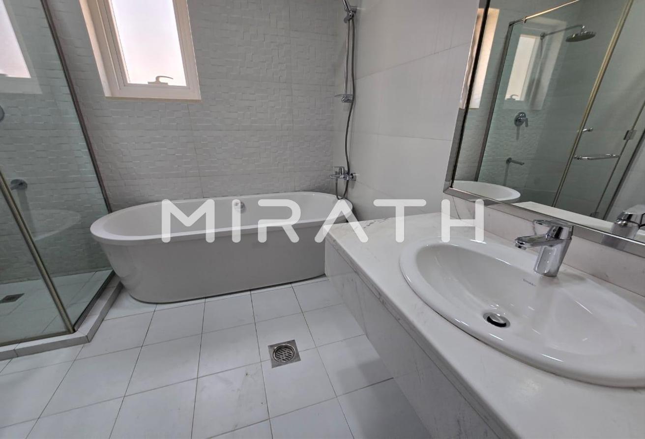 Luxury Standalone Villa with Private Garden photo 8