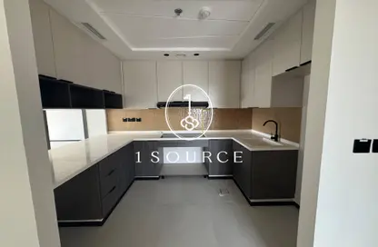 Apartment - 3 Bedrooms - 3 Bathrooms for rent in Emerald Vision Tower - Jumeirah Village Triangle - Dubai