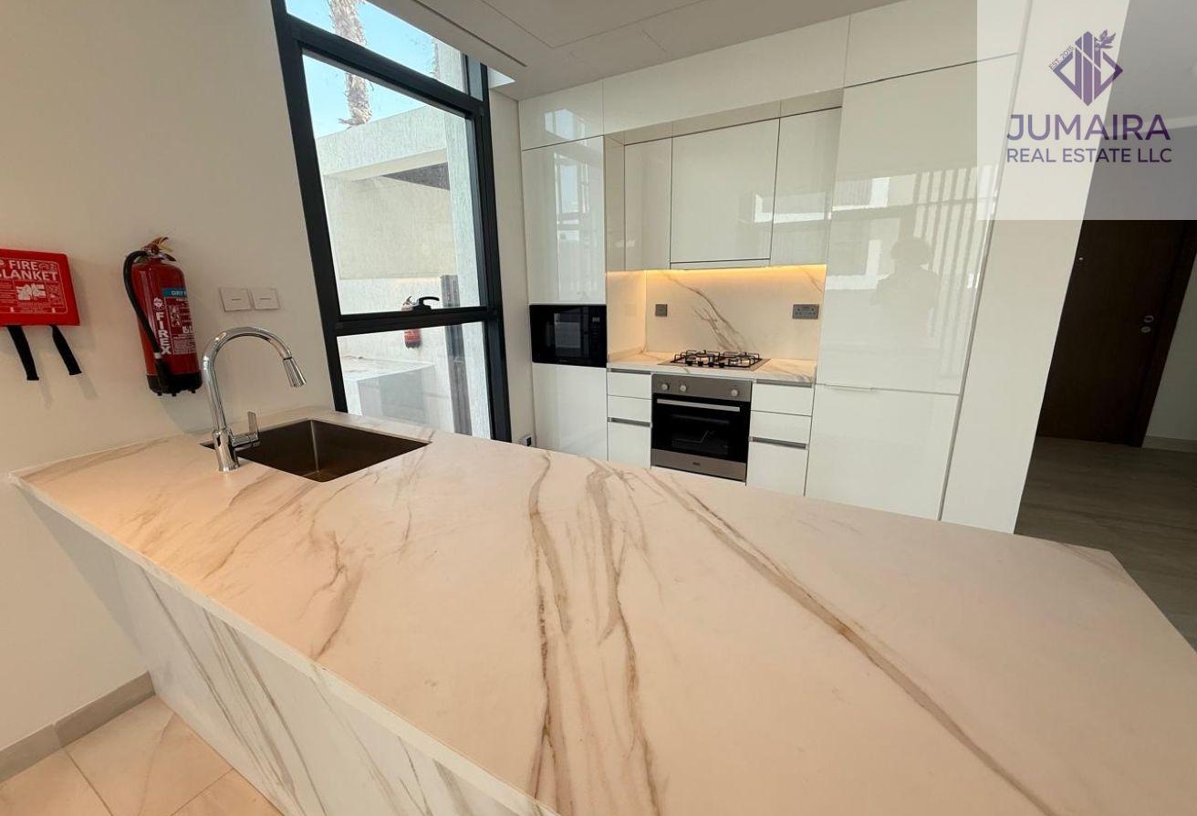 Luxury 3BR Coastal Villa | Near Wynn Resort .