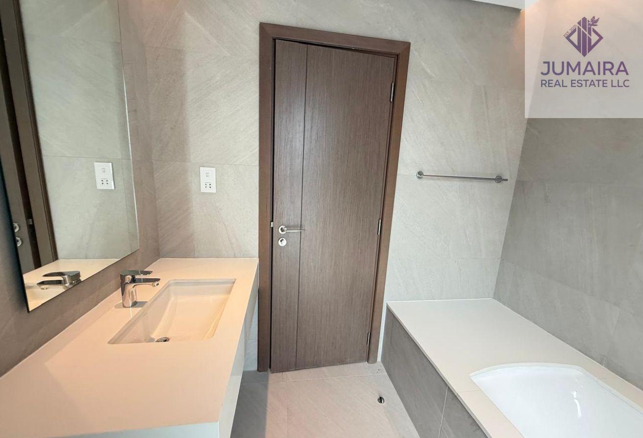 Luxury 3BR Coastal Villa | Near Wynn Resort .