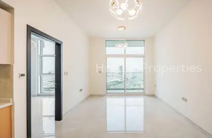 شقة - غرفة نوم - 1 حمام للايجار في سكايز من دانوب - ارجان - دبي