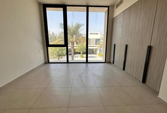 91832776 - صورة العقار 3
