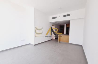 Apartment - 1 Bedroom - 2 Bathrooms for rent in Al Mamsha - Muwaileh - Sharjah