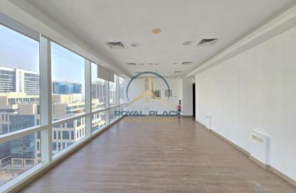 Office Space - Studio - 1 Bathroom for rent in Tamani Art Tower - Business Bay - Dubai
