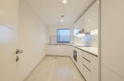 Apartment - 3 - 4 for rent in AL Salam Tower FC - Sheikh Zayed Road - Dubai