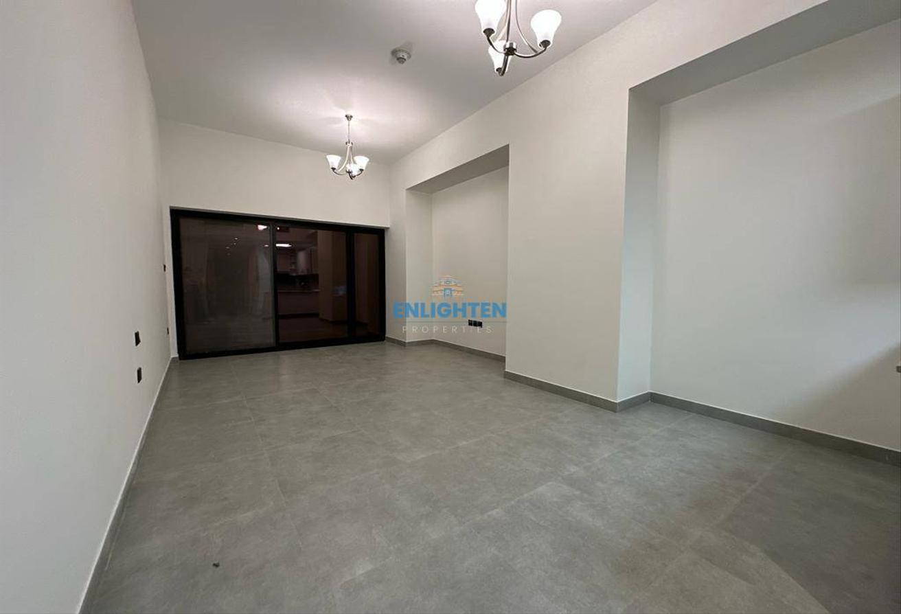 STUDIO APARTMENT | MODERN LAYOUT | COMMUNITY VIEW photo 3
